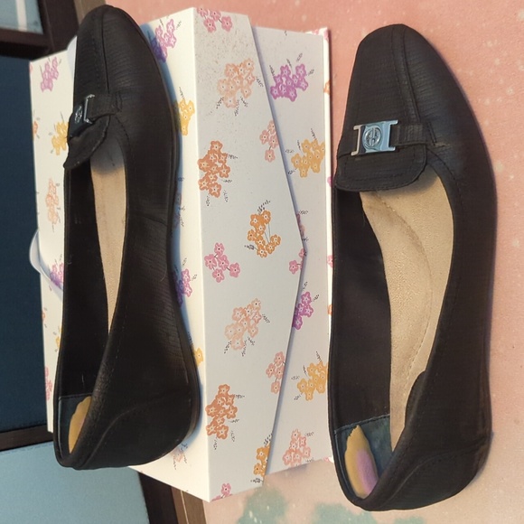 Giani Bernini women's flats, size 8, black - Picture 2 of 16